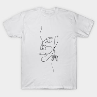 She's a Scorpio | One Line Drawing | One Line Art | Minimal | Minimalist T-Shirt